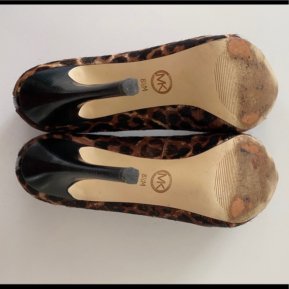 Michael Kors Leopard Print Pumps 8.5 - Picture 6 of 7